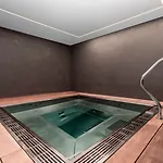 Otel Aloft 4*