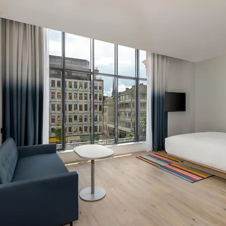Отель Aloft By Marriott