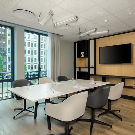 Aloft Hotel, By Marriott Hotel 4*