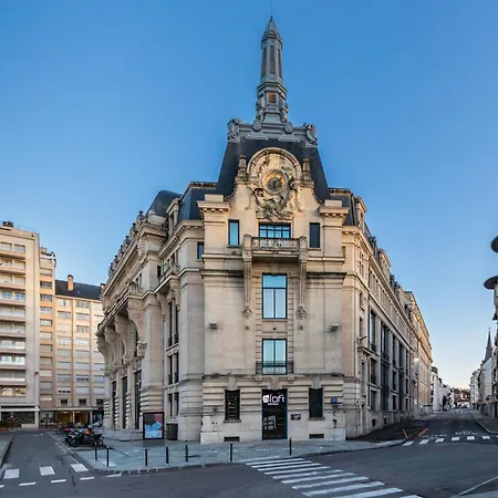 Aloft Hotel, By Marriott Hotel