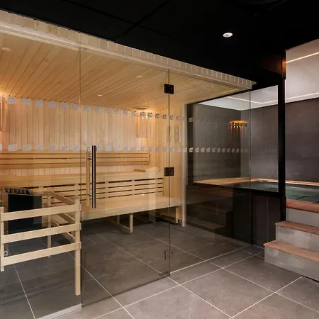 Отель Aloft By Marriott 4*